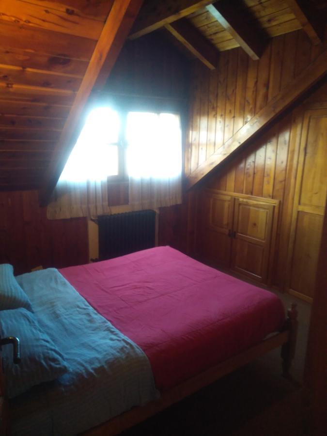 Universal Traveller'S Hostel San Carlos de Bariloche Bagian luar foto